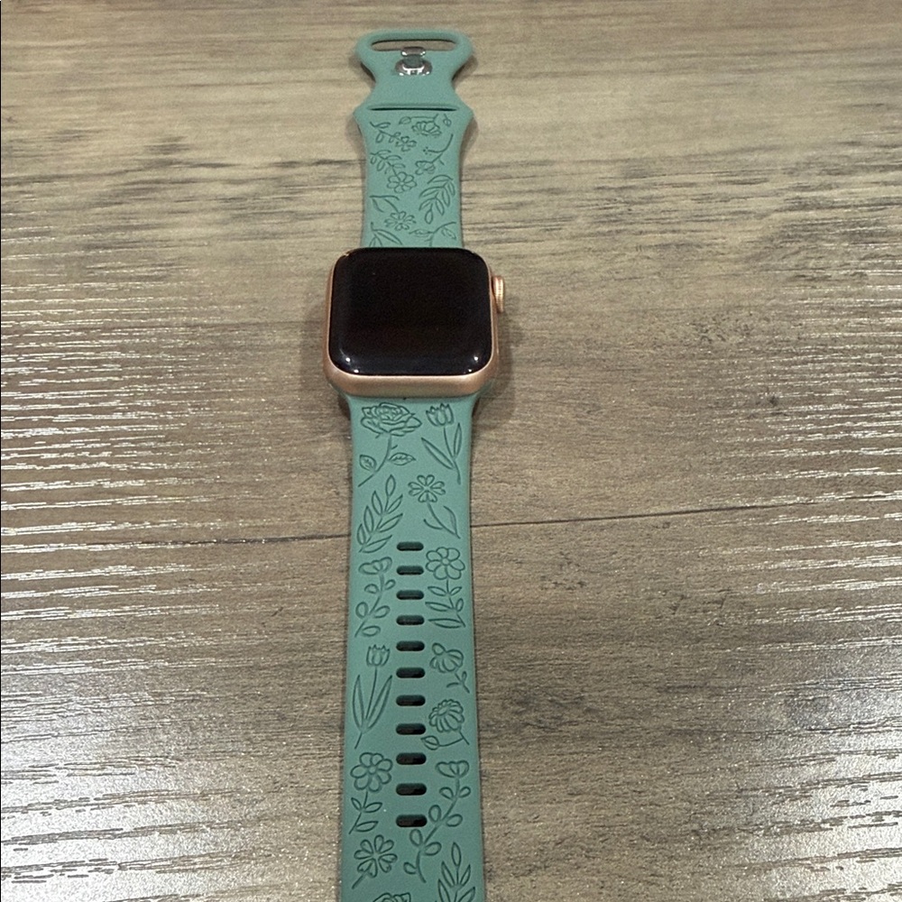 Smartwatch with Floral Green Band